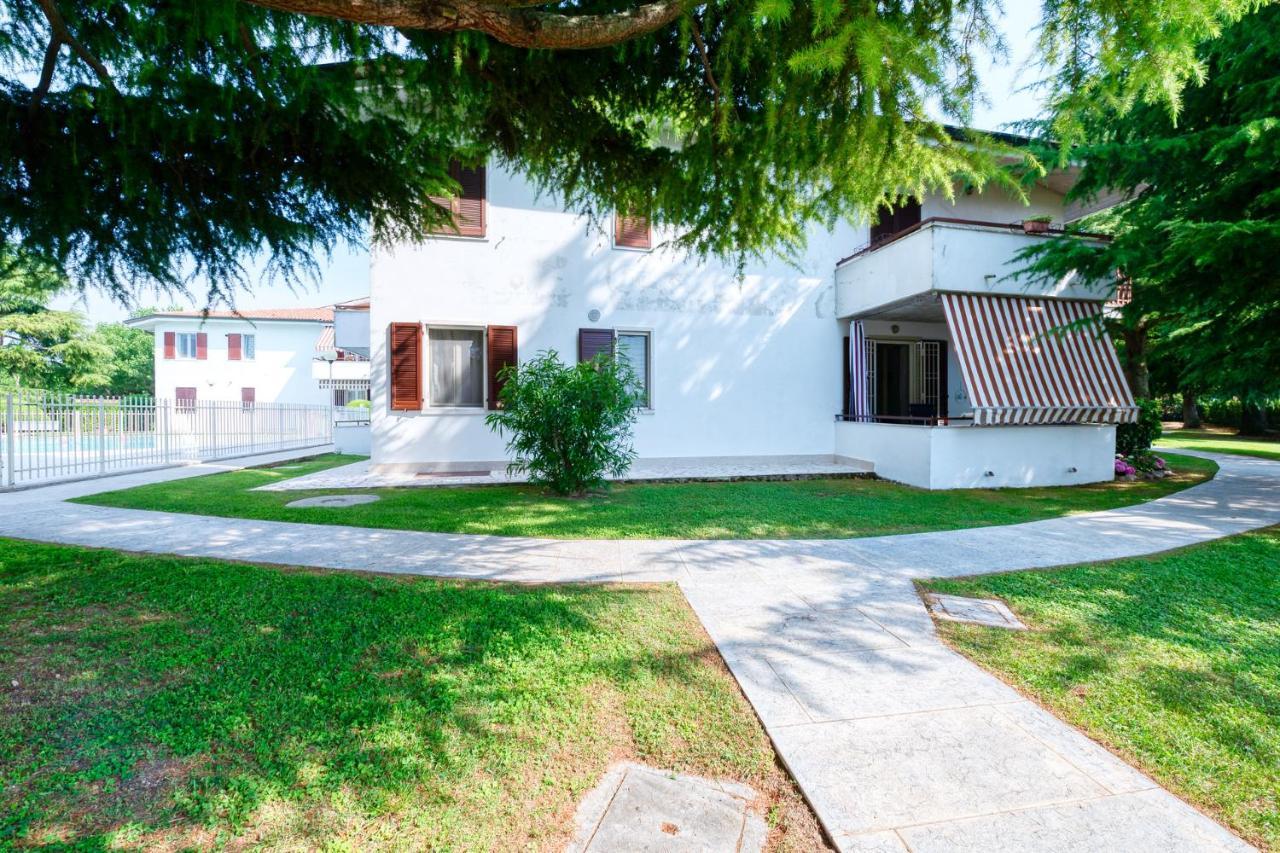 Wolf House - Peschiera Holiday Peschiera del Garda Exterior foto