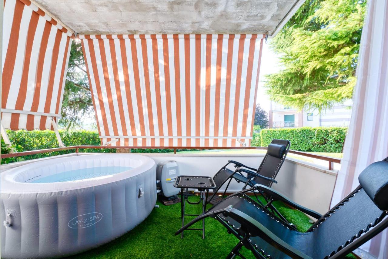 Wolf House - Peschiera Holiday Peschiera del Garda Exterior foto