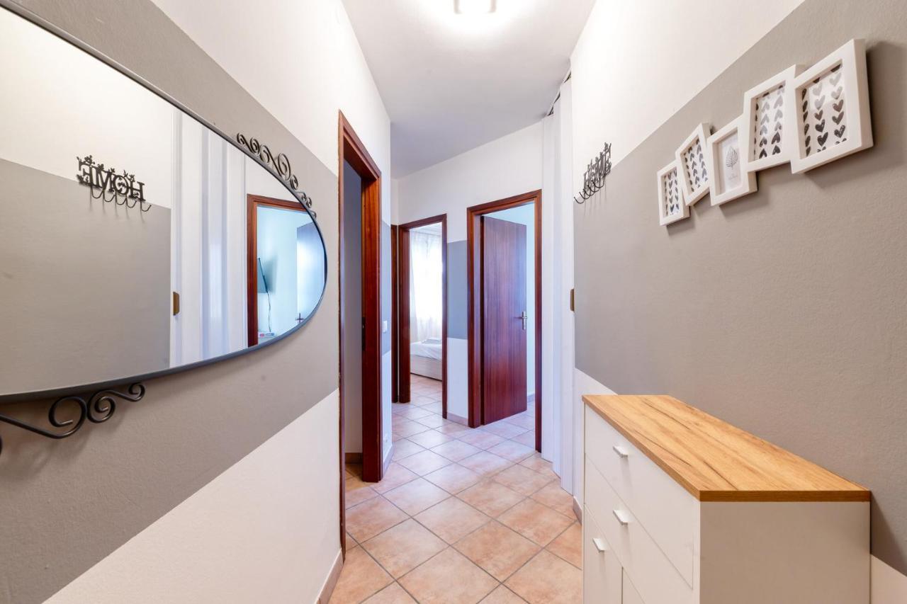 Wolf House - Peschiera Holiday Peschiera del Garda Exterior foto